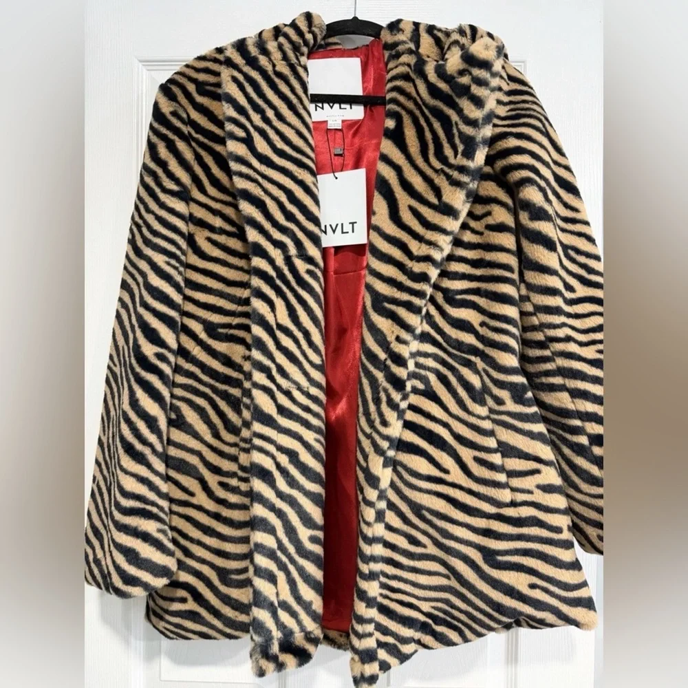 NVLT Women's Black and Tan Zebra Teddy Jacket - Picture 1 of 4